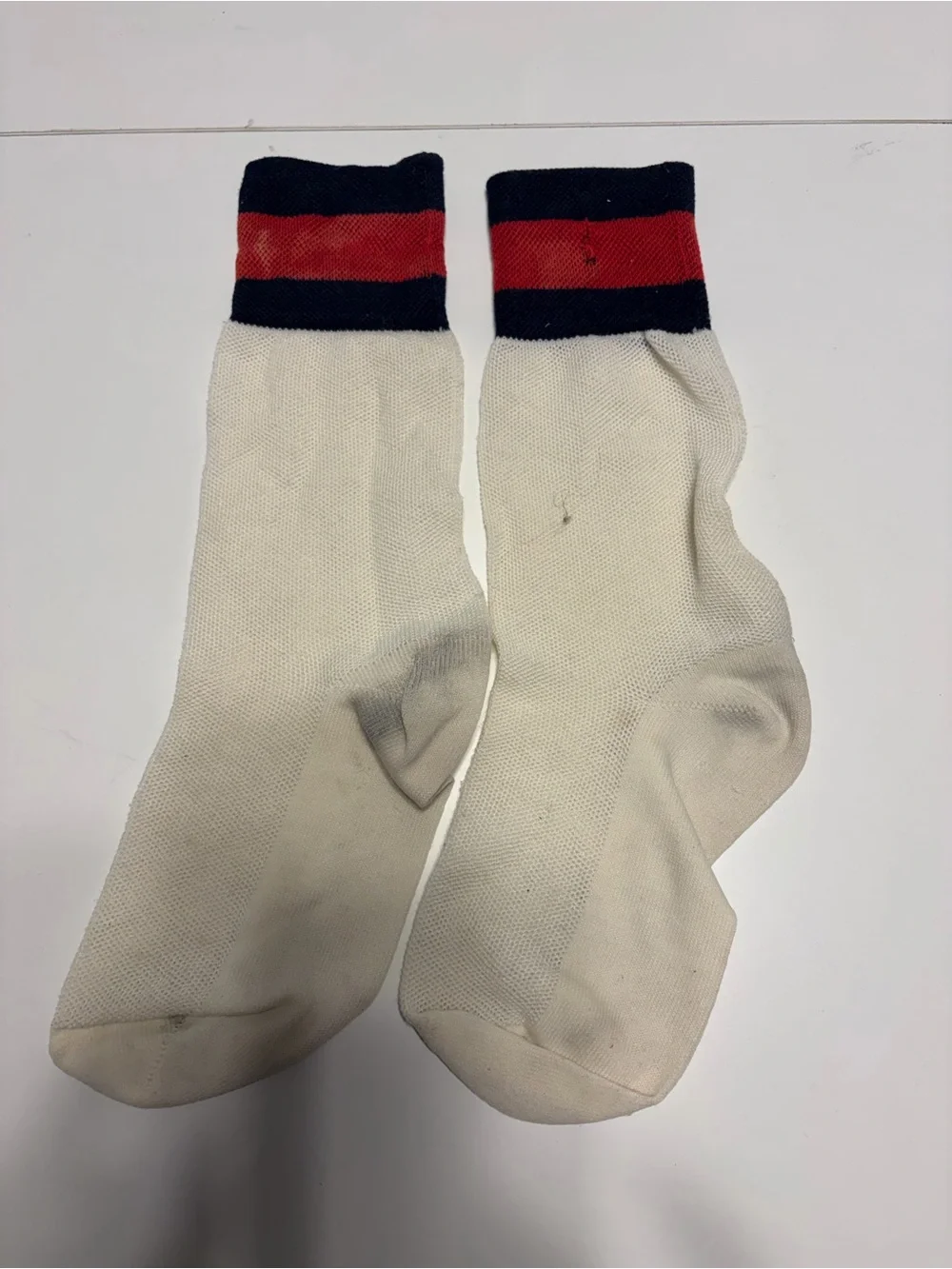 Gucci Men's White Crew Socks with Red & Navy Stripe